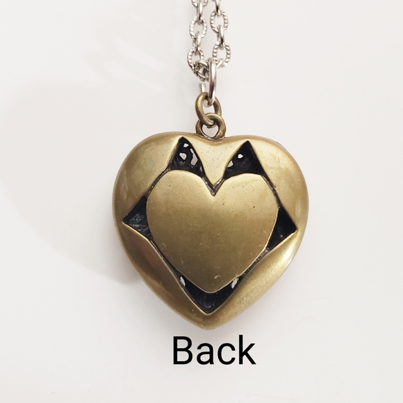 Beautiful 2 Sided Filligree Puffy Heart Pendant Rhinestones Brass/Gold - Picture 2 of 10